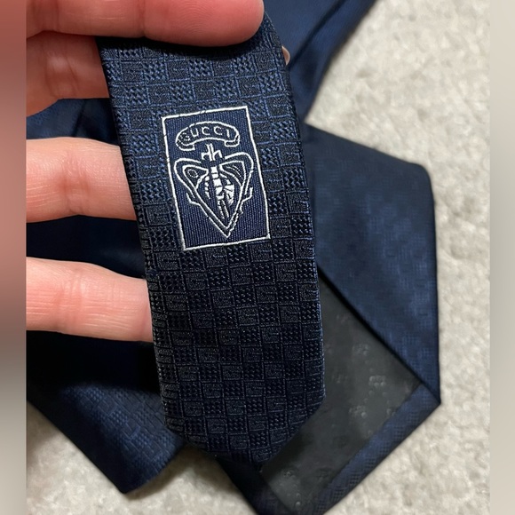 GUCCI Silk Tie Navy Blue Made in Italy - Picture 6 of 10